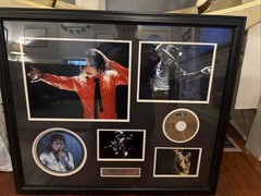 Michael Jackson The King Of Pop Framed Art Photo/CD Collection Framed 32×27