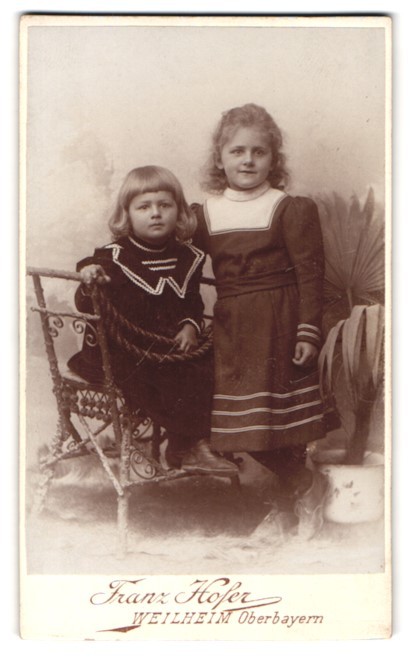 Photography Franz Hofer, Weilheim/Upper Bavaria, two children in sailor dresses