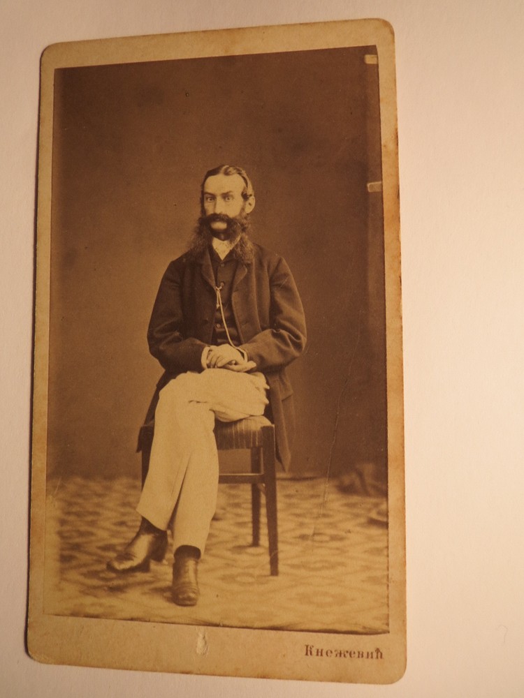 New Set – 1866 – Seated Man with Beard – Backdrop / CDV