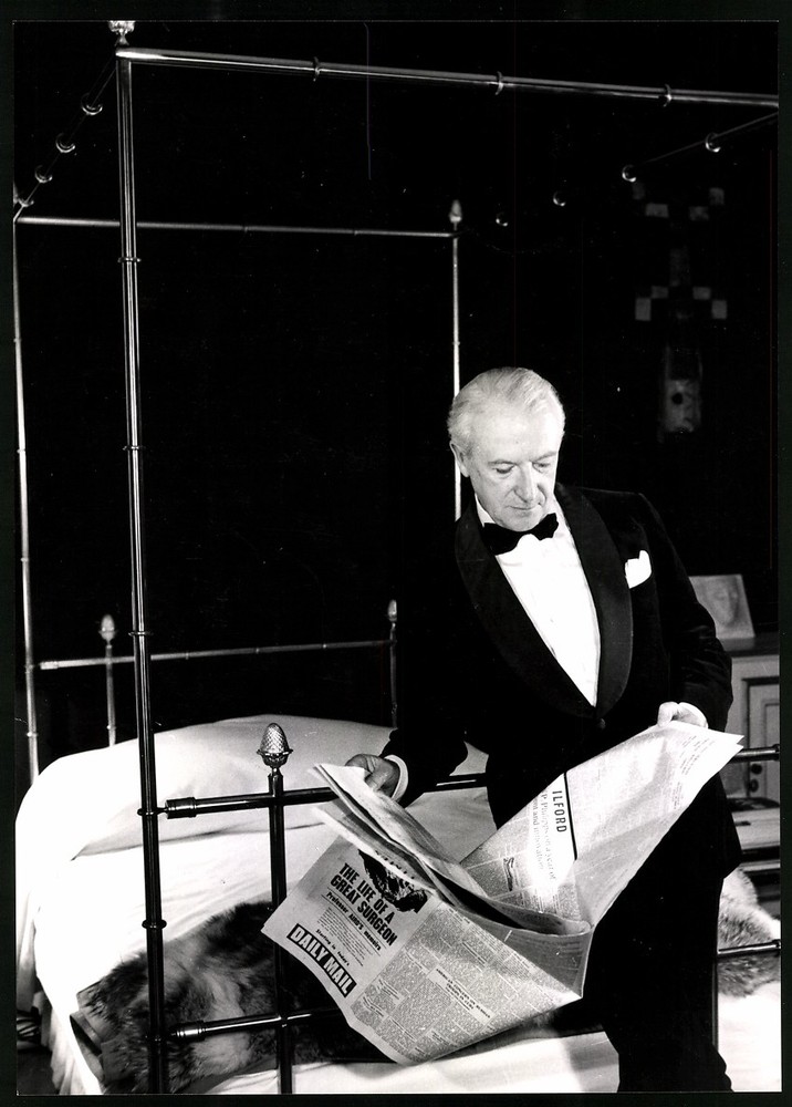Photograph Queen, London, Photographer and Set Designer Cecil Beaton in Wine Red