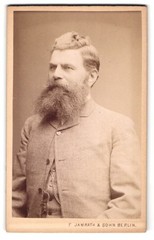Photograph F. Jamrath & Sohn, Berlin, Belle-Alliance-Str. 14, bourgeois gentleman