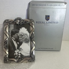 Vintage Royal Limited Silver Tone 4×6 Rose Trellis Album Frame Open Box
