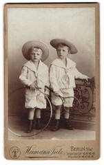 Photograph Hermann Tietz, Berlin, Leipzier-Straße 46-49, boys in sailor suit