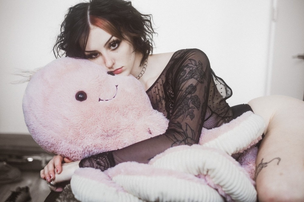 Art Model Hexmotel 8×12″ Color Archival Photographic Print Lustre Finish