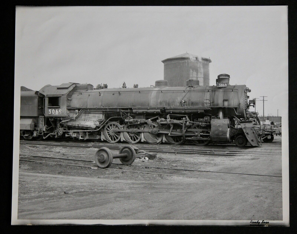 Union Pacific Steam Locomotive Engine 5069 8×10 Photograph Vtg 50s Railway Stop