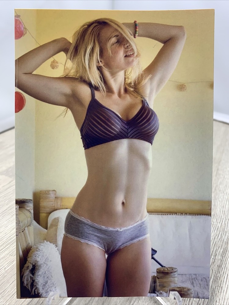 Contemporary Pinup Girl 4×6 Photo – Fine Art Nude Color Print – Blonde Model