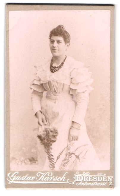 Photograph Gustav Karsch, Dresden, Antonstr. 2, lady in festive white dress