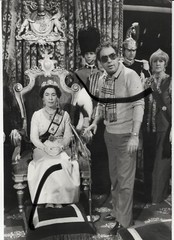 30x20cm Genuine Barite Archive Photo 1981 Queen Doppelganger Jeannette Charles