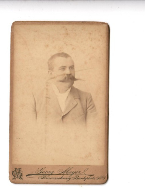 13193- CDV * Man portrait with beautiful beard * Brunswick around 1900