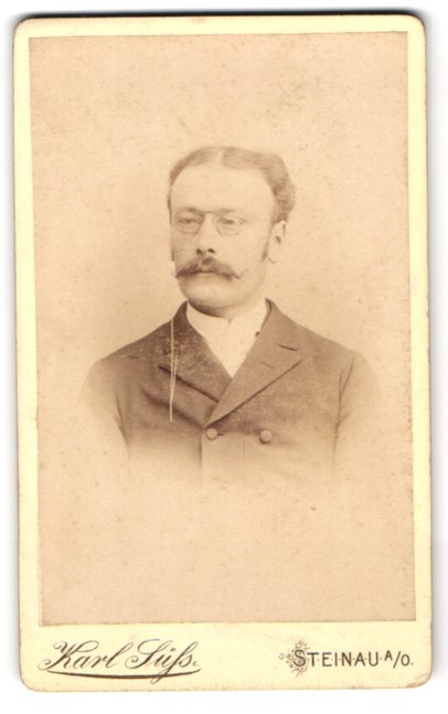 Photography Karl Süß, Steinau a/O, portrait of a man with glasses and moustache