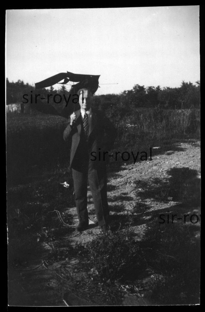 Man with Torn Umbrella 1950 in Nature – 1950s – Photo 5x8cm
