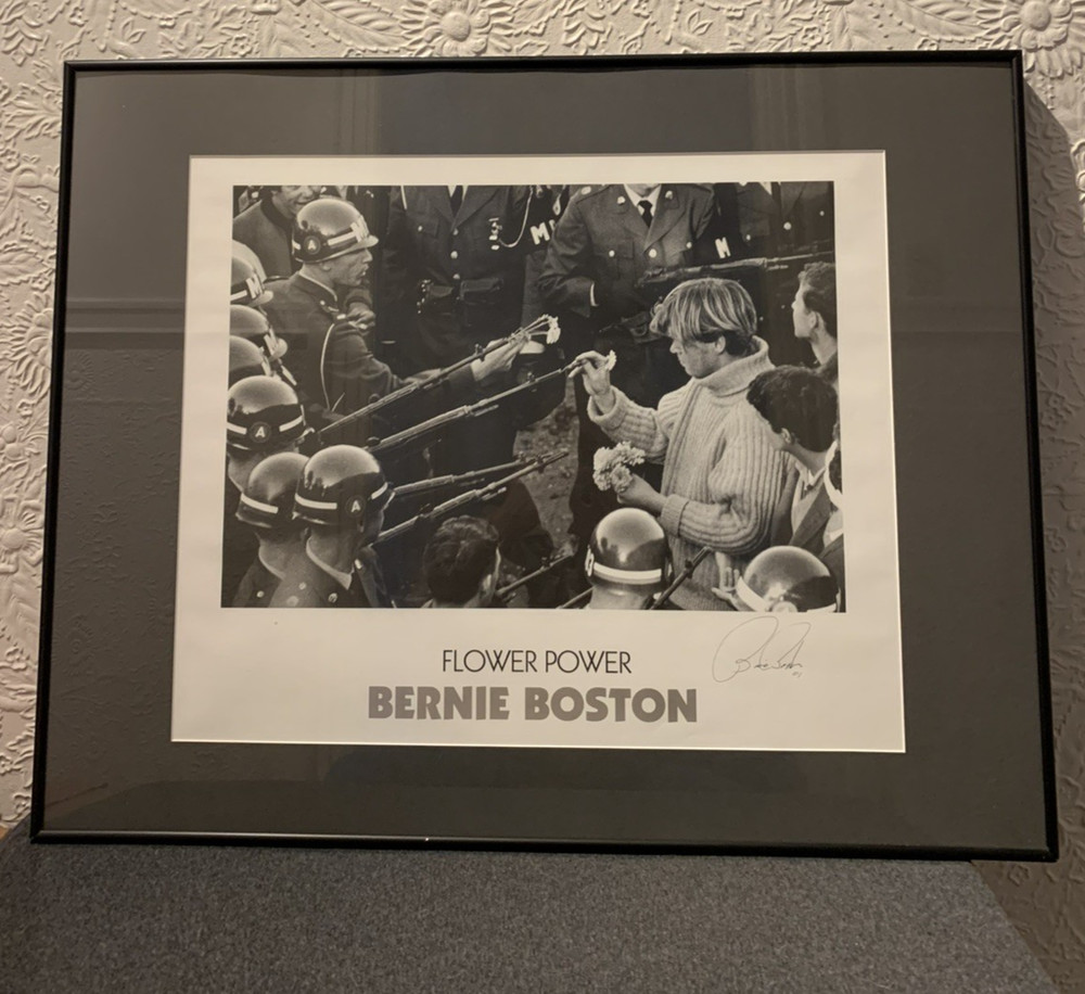 Bernie Boston Signed Print of iconic «Flower Power» Vietnam War Protest Photo