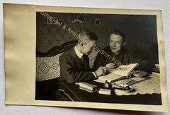 orig. Photo postcard photography child children around 1930 learning book reading class students