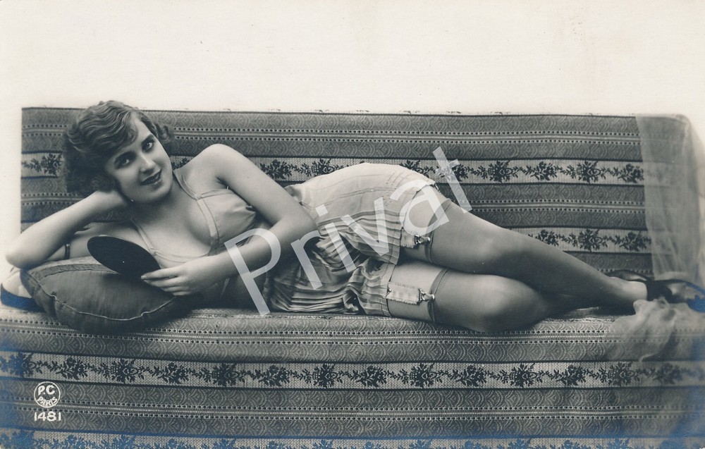 Photo Erotica Lascivious France Postcard Erotica Women Early 20th Century M1.03