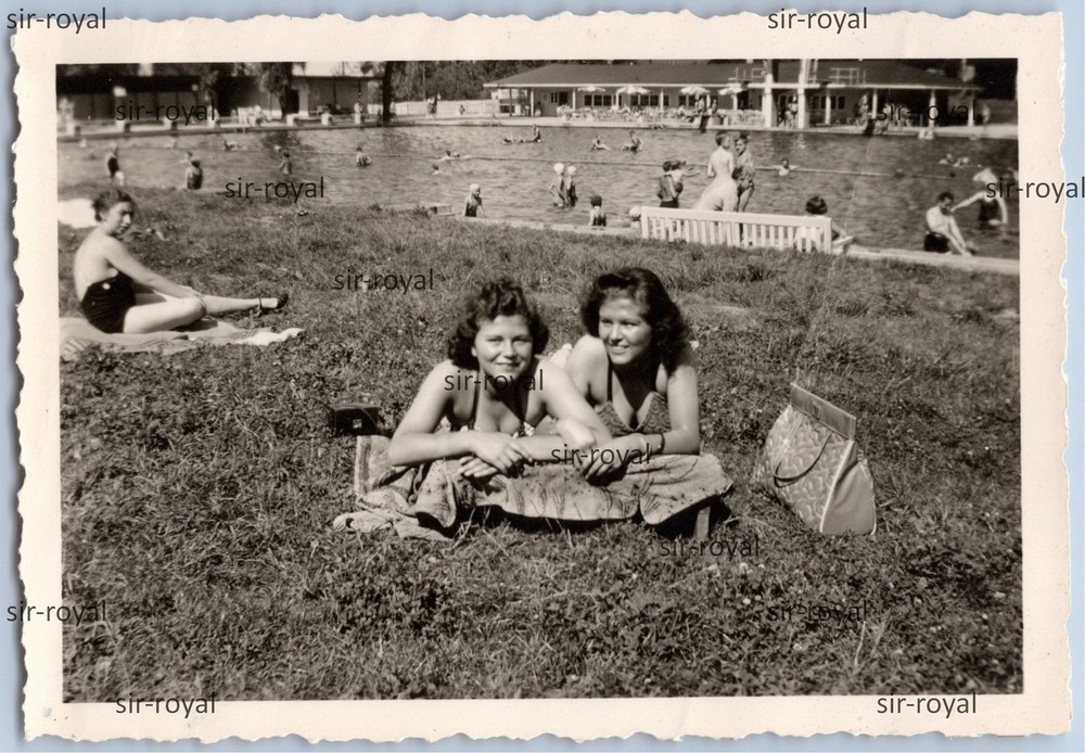 Chemnitz 1939 – Pretty Women in Outdoor Pool Swimming Pool – 1930s – Photo 9x6cm