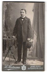 Photograph H. Hartmann, Berlin, size Frankfurterstr. 75, Common Boy in A