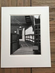 BRUCE BLUM SIGNED B&W Photo Print (12 3/4″X 10″)- «Gallery in the Circle «