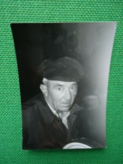 «SCHOOL COUNTRY HOME»: PHOTO, PHOTOGRAPHY, PROFESSIONS, HOME FATHER, MAN, PERSON, CARETAKER!