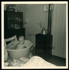 Baby in Tub in Living Room – Squeaky Duck Bath Duck – 1960s – Photo 9x9cm
