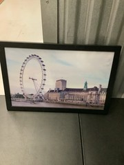 Picture Art of The London Millennial Wheel Photgraph W18.5 In h 12 In Framed