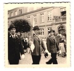 2 photographs Ratzeburg I. L., flag bearer of the shooting company Ratzeburg near