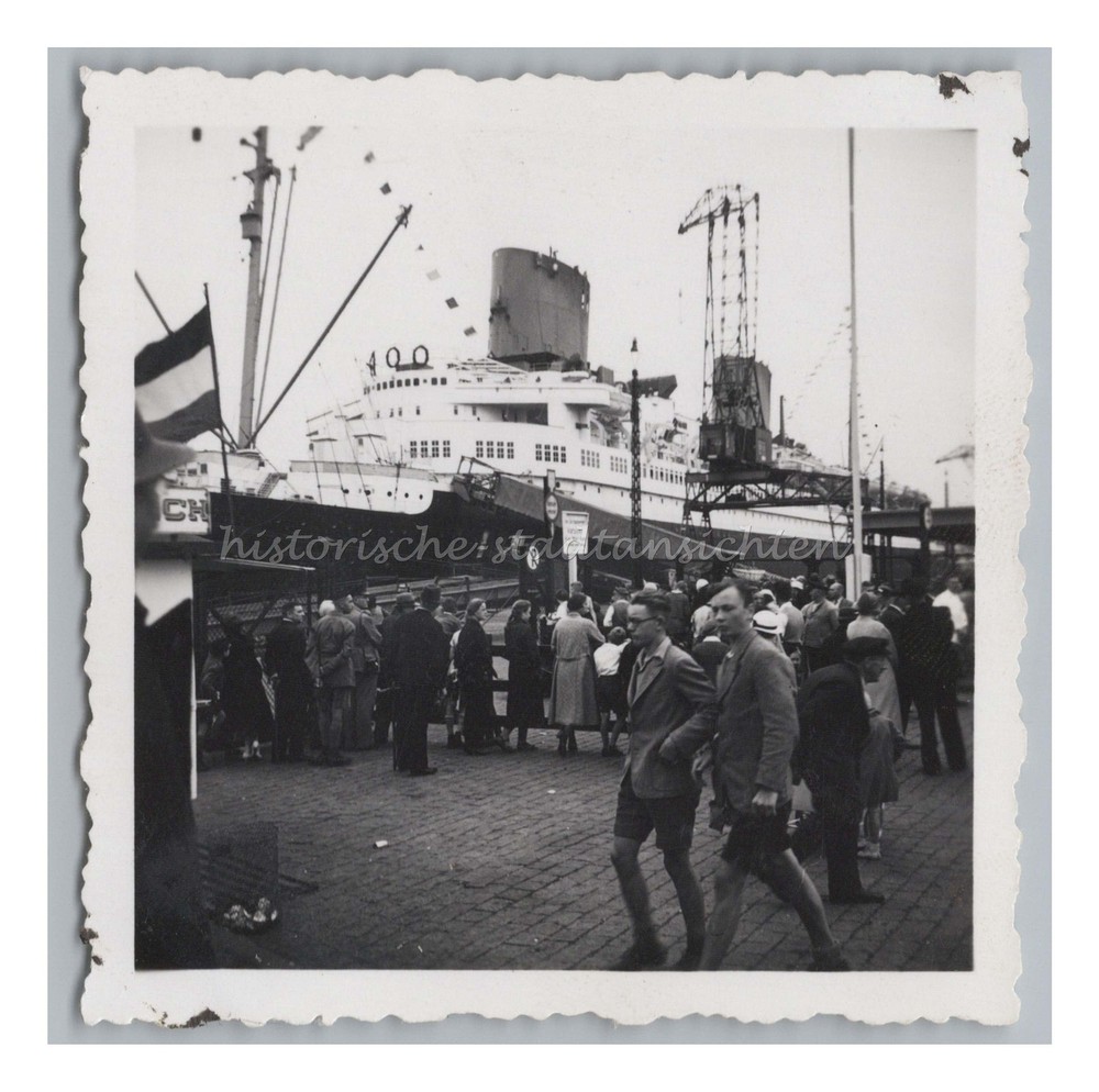 Bremerhaven – Dampfer EUROPA Schiff Reisegesellschaft Hafen – Altes Foto 1930er