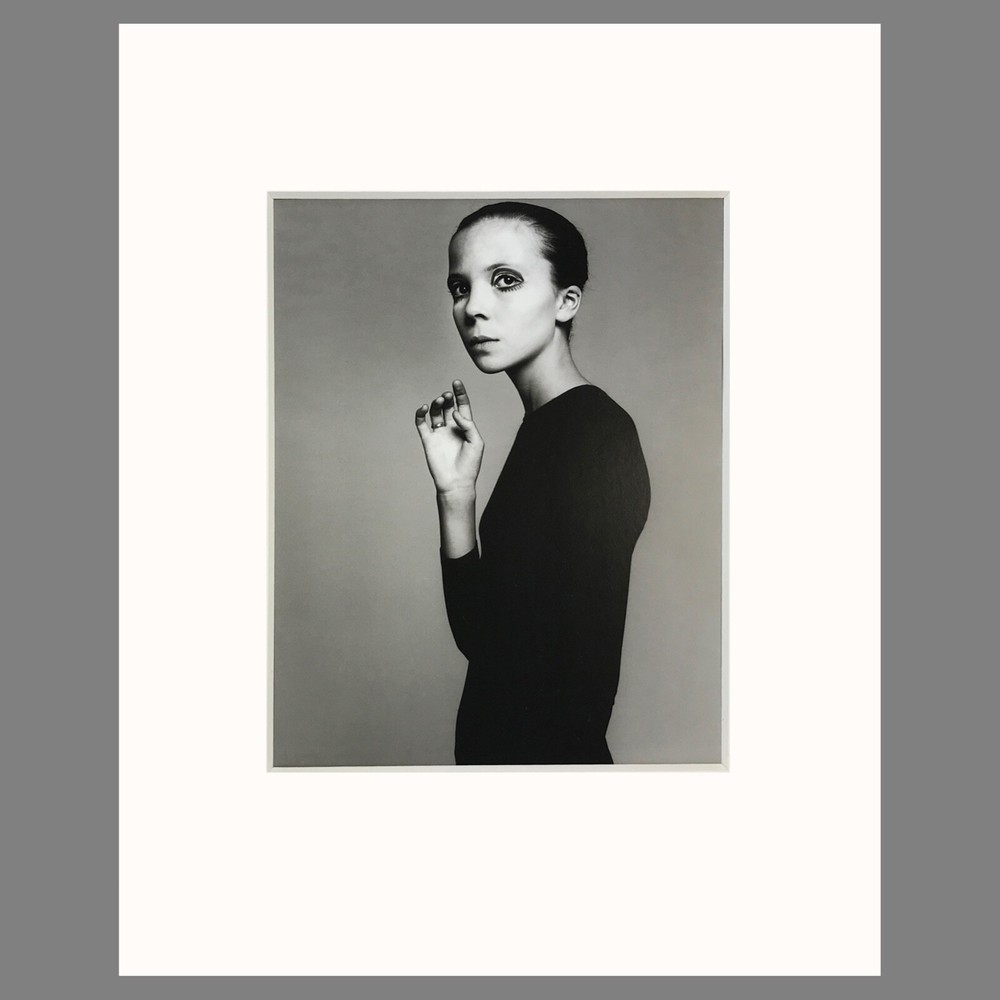 Penelope Tree – Richard Avedon Photograph – 16 x 20 Inch 8 ply Matted Print