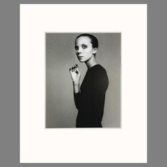 Penelope Tree – Richard Avedon Photograph – 16 x 20 Inch 8 ply Matted Print