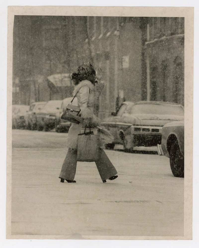 Dan Godfrey Woman in Snow 41st Street off 1st Ave New York NYC 1974 Press Photo