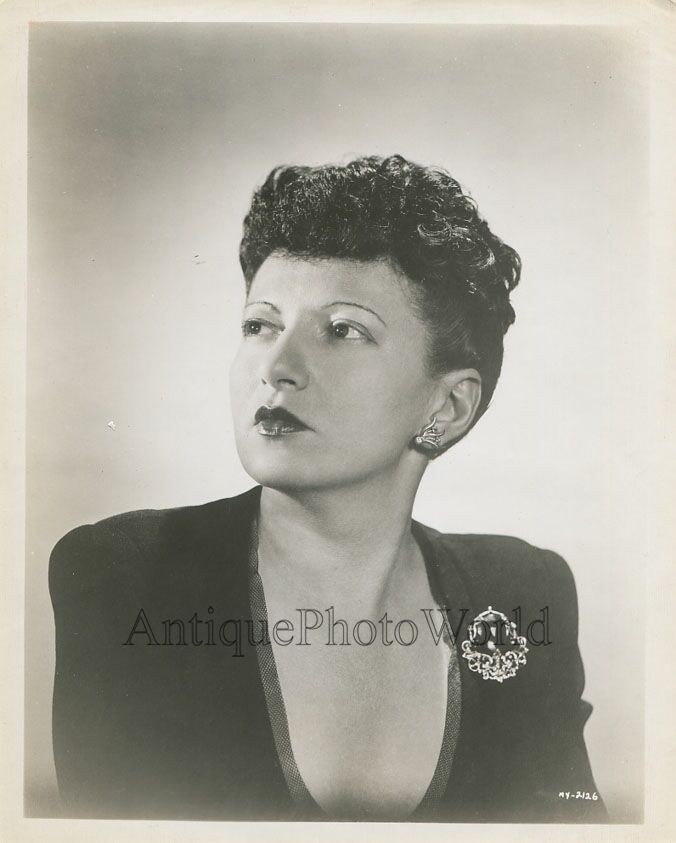 Woman musician antique art photo