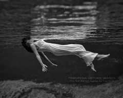 1940s Vintage Floating Woman 8×10 Photo Print Toni Frissell Weeki Wachee Florida