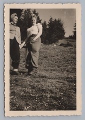 Bayrischzell 1942 – 2 Women Walking – Old Photo 1940s
