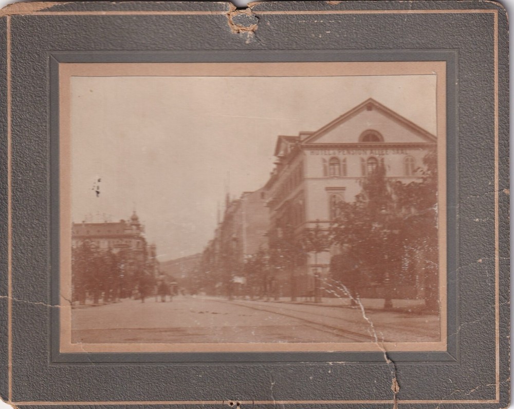 Photo on cardboard – Wiesbaden Taunusstraße – around 1900