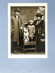 Harlem Family – 1920’s Fischl & Hartman Vintage Art Photo Print Card