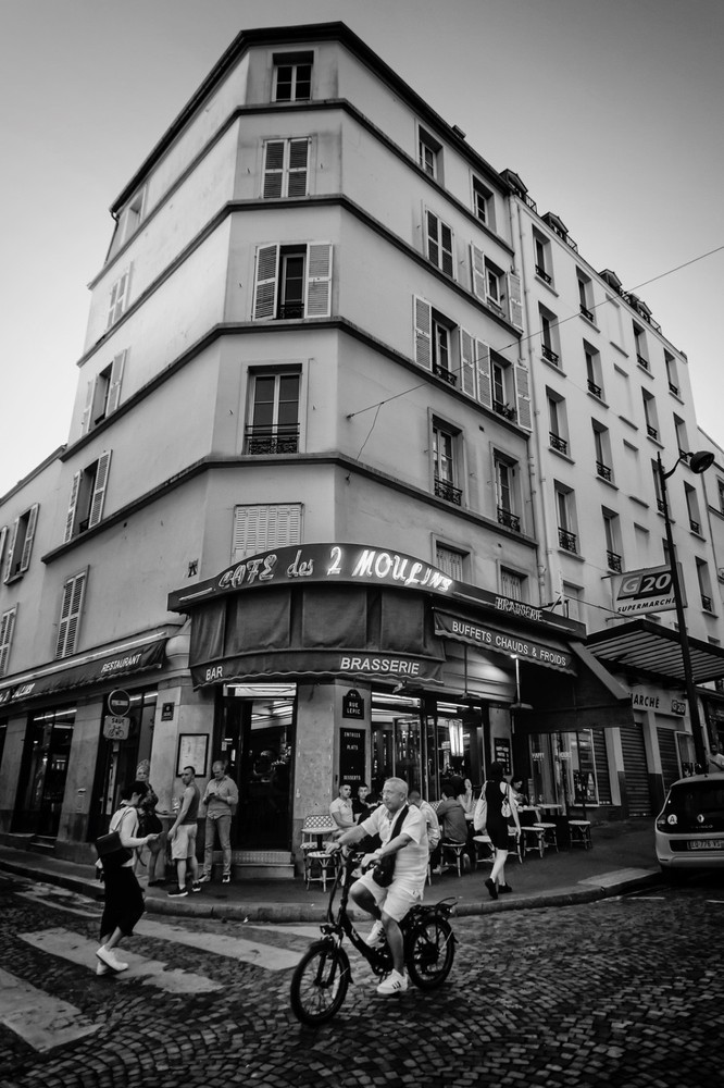 Fine Art Photography – 4×6, 8×12, or 13×19 – Paris, France Street
