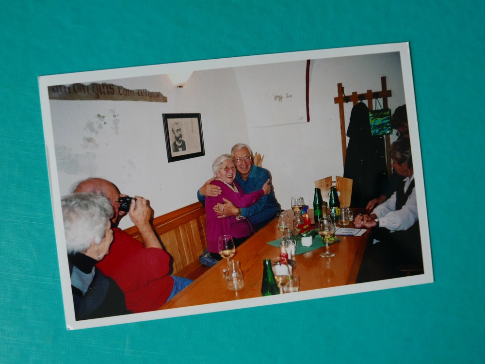 «FAMILY REUNION»: PHOTO, PHOTOGRAPHY, PARTY, SIBLINGS, CELEBRATION, LOCAL, WAY OF LIFE