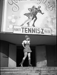 sexy girl on roller skates, world-famous circus production, István ELEK and Ernő