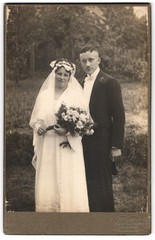 Photograph Th. Eppler, Dresden, Saxon bridal couple in wedding dress and Qty