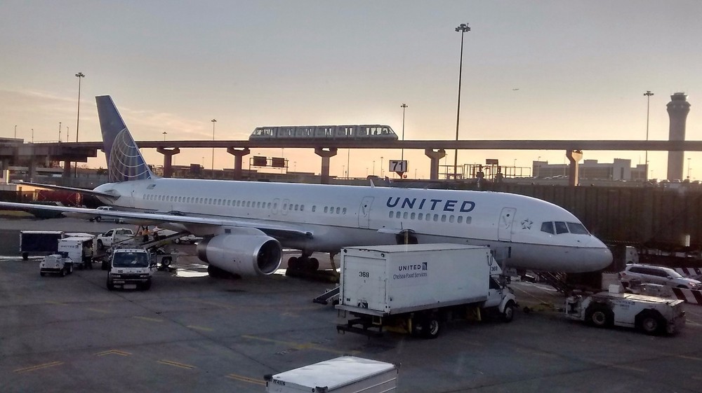 United Airlines 757-200 at Newark Liberty International Airport
