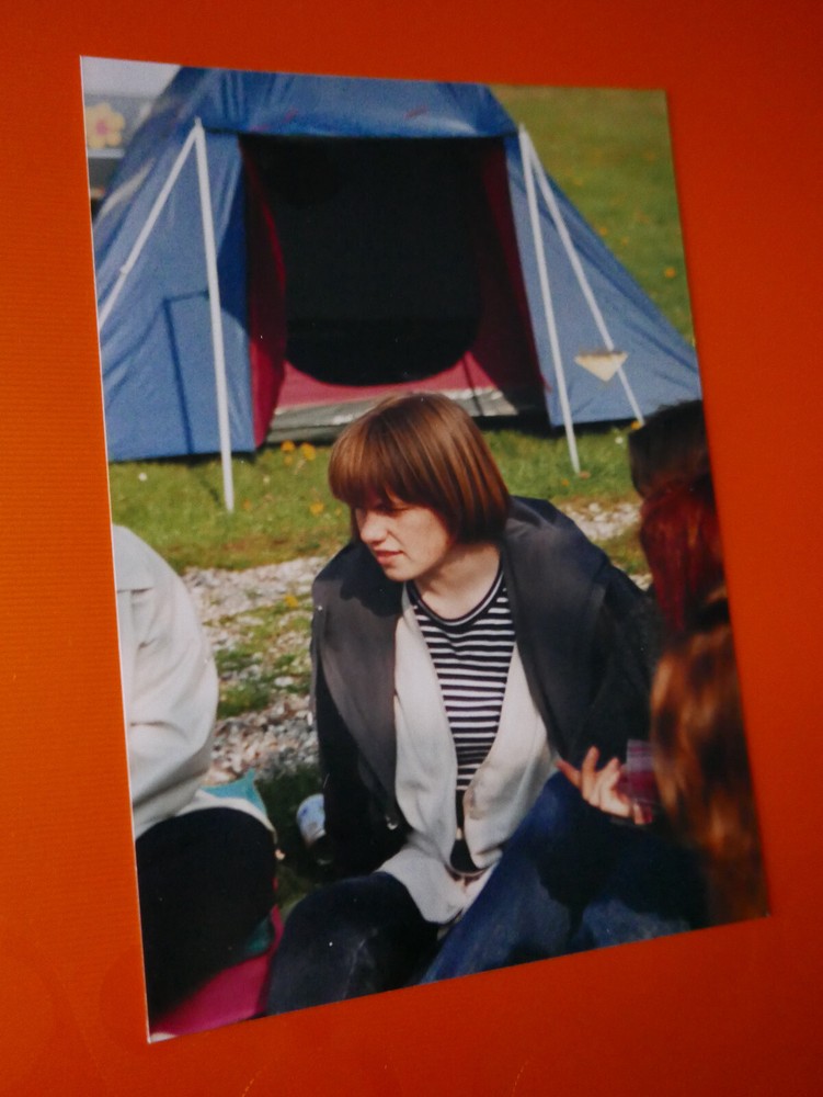 «ABIFEIER»: PHOTO, COLOUR PHOTOGRAPHY, SCHOOLGIRL, YOUNG LADY, WOMAN, «HAMBURG», TENT!