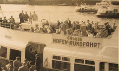 RARE private photo of old time! Group picture port tour Hamburg? full ship