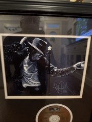 Michael Jackson The King Of Pop Framed Art Photo/CD Collection Framed 32×27