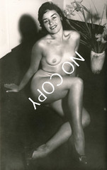 Photo pretty young woman nude art photographer unique around 1960 X176