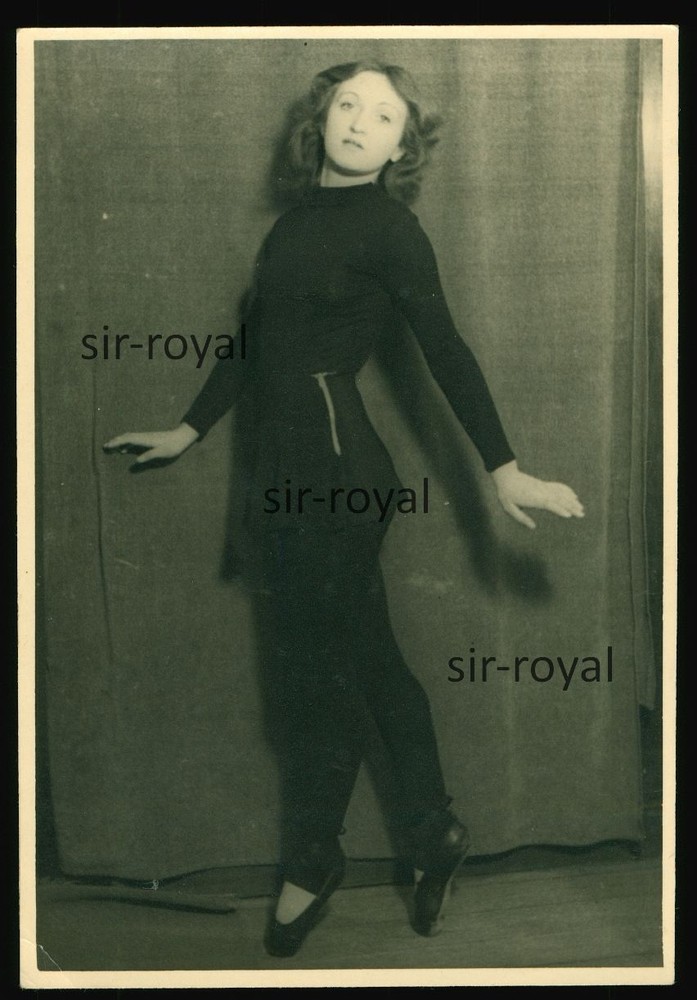 Ballet Dancer 1943 in Flensburg – Photo 7x10cm