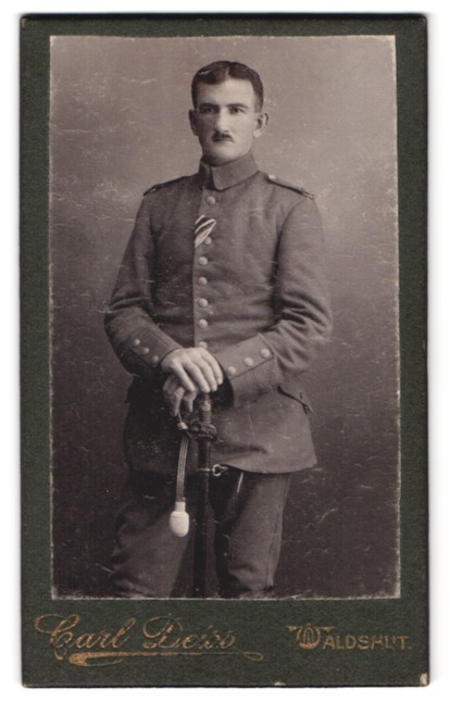 Photograph Carl Deiss, Waldshut, portrait sergeant holding sword with Portepee