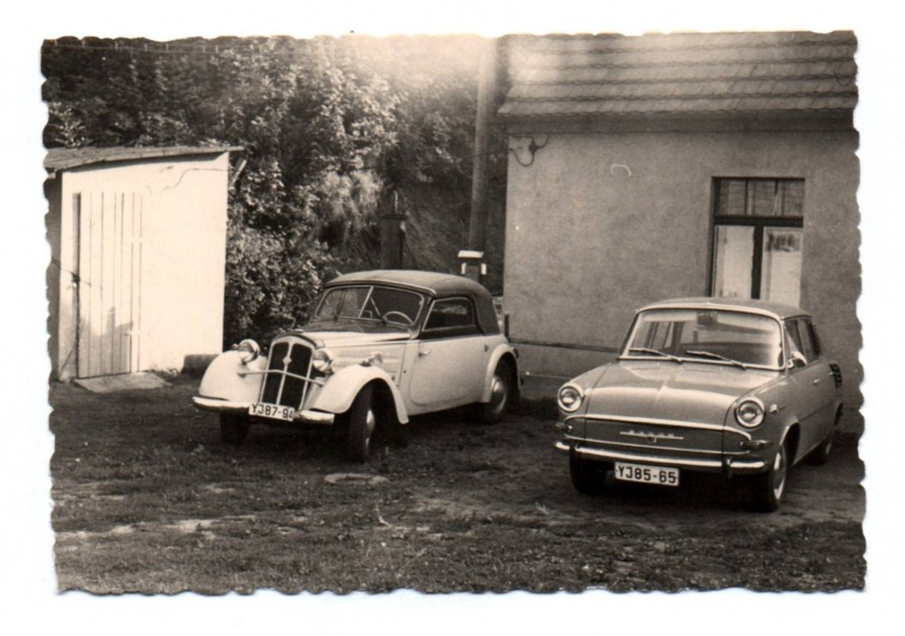 Photo Ifa Fo and Skoda 1000 MB Vintage Cars Photography Vehicle Automobile