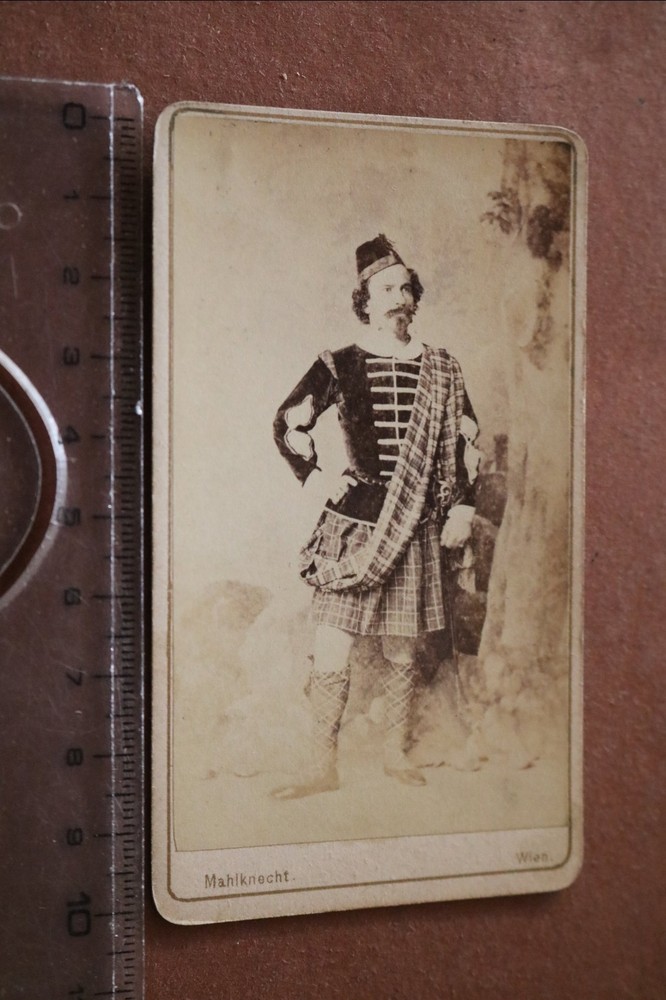 Great old CDV photo portrait actor theater Vienna??
