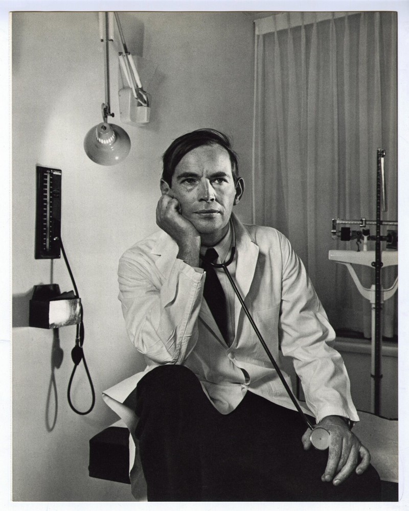 1969 Portrait Doctor Christiaan Barnard Original Yousuf Karsh Photogravure 1977