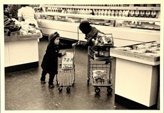 Children In A Supermarket Fotofolio Art Photo Print Card By Dan Weiner 1953