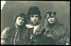 Erzgebirgsvereinsfest 1921 – musicians in stage wardrobe – photo postcard 14x9cm